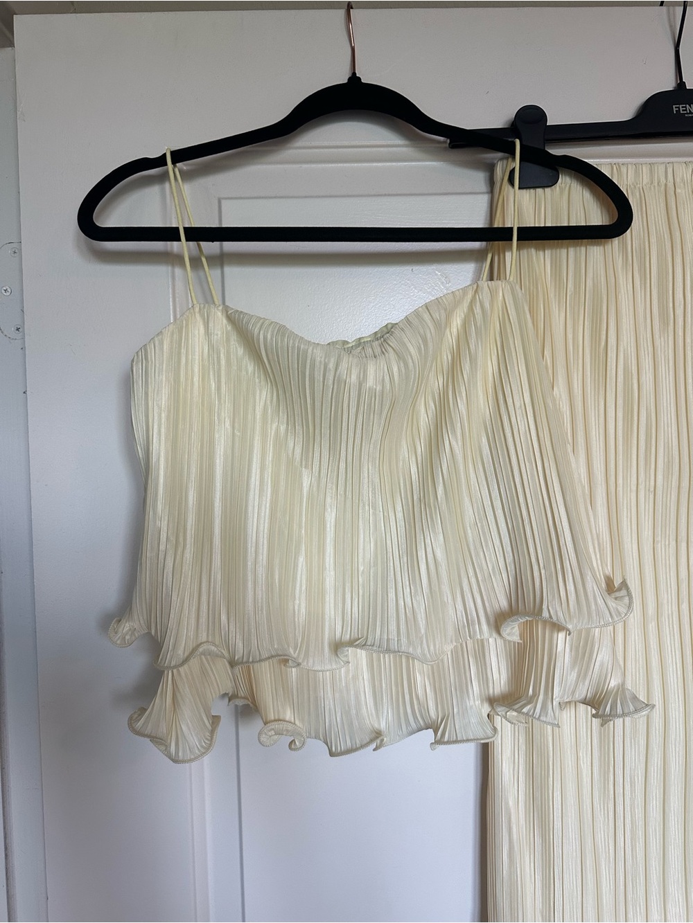 NWT Commense Butter Yellow Pleated Skirt Set - Medium - Picture 7 of 10